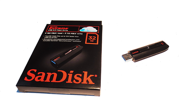 SanDisk Extreme 32 gb usb stick + verpakking