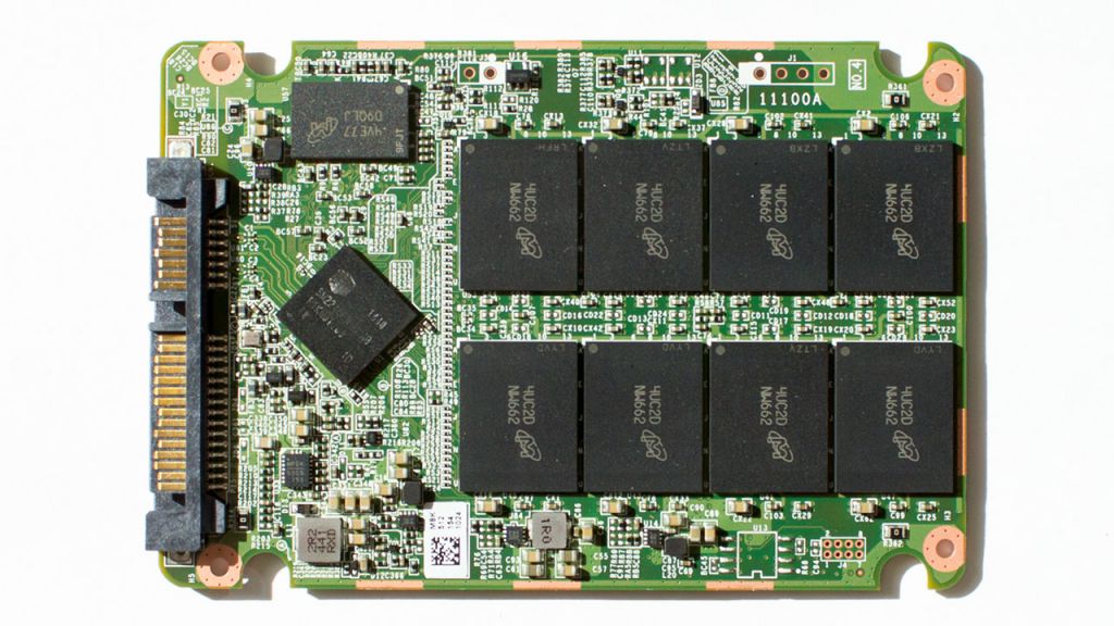 solid-state-drive-nand-onderkant